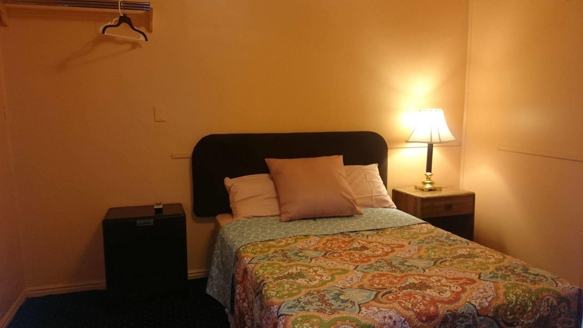 Pillow Talk Motel Wellington Extérieur photo